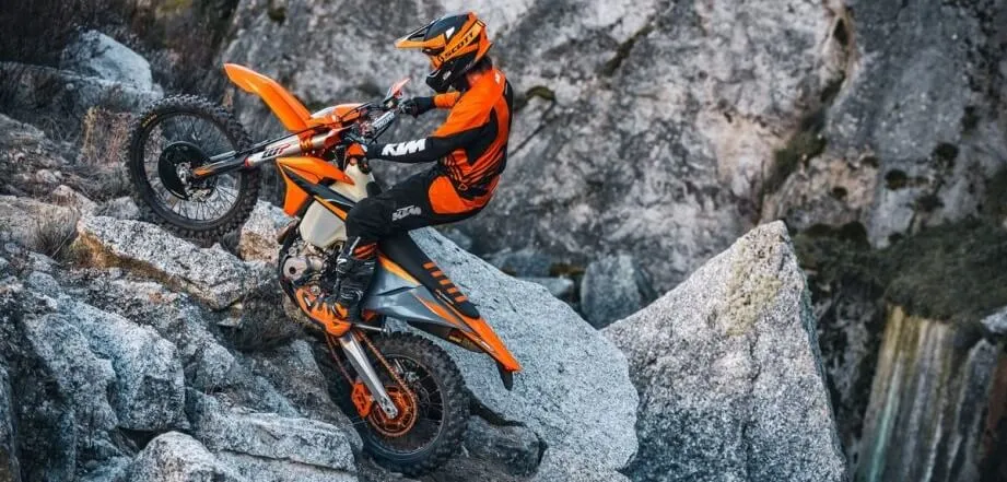 2021 KTM EXC достигает новых высот в классе эндуро