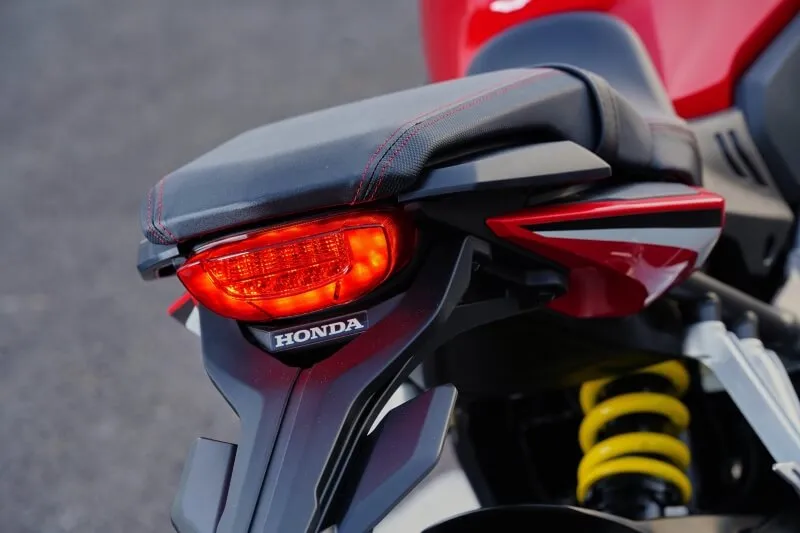 Honda CBR650R - заточен под дорогу