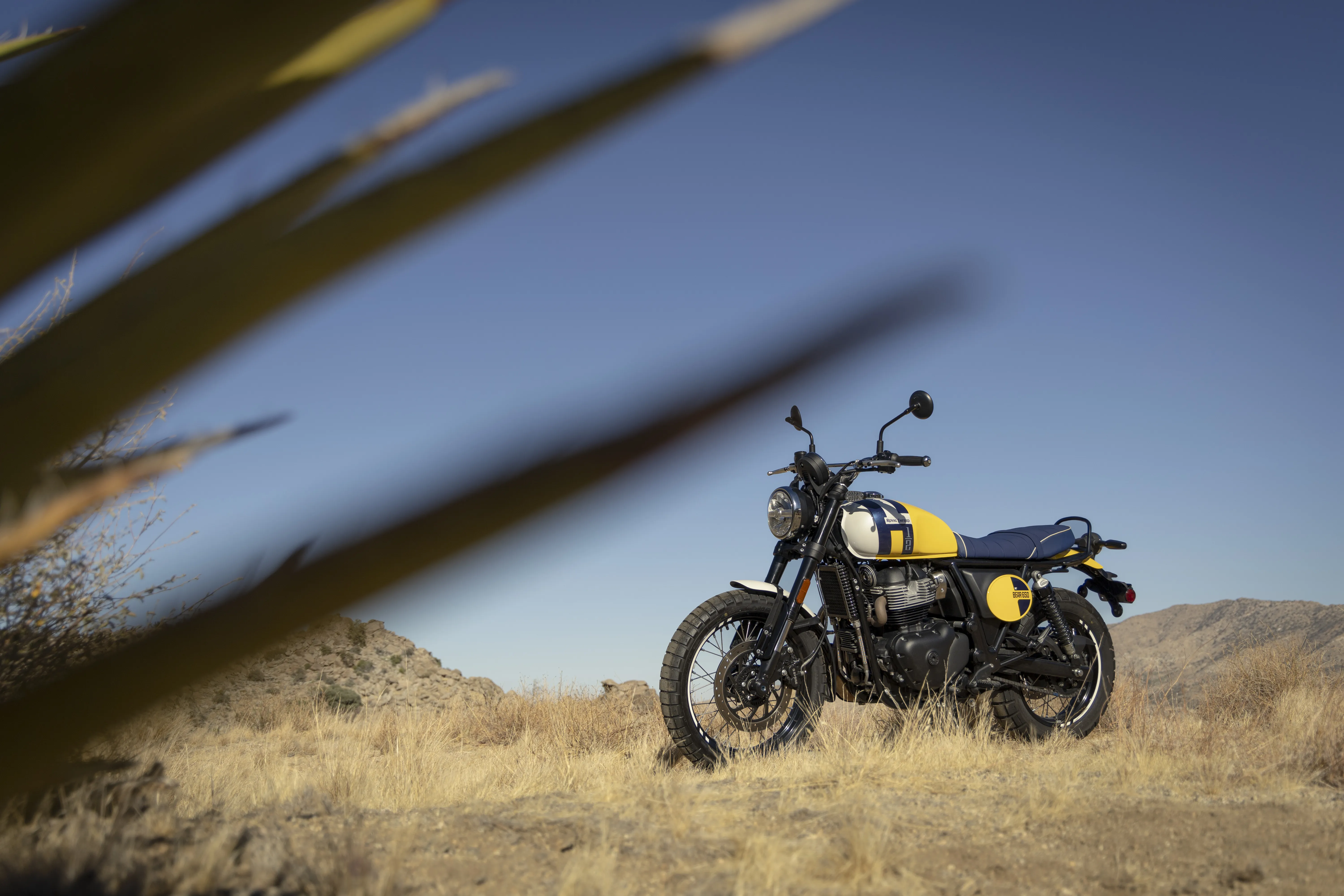 Компания Royal Enfield представила две новые модели: Classic 650 и Bear 650!