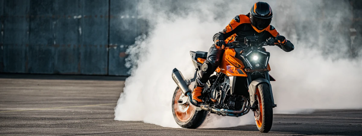 Скидка 25% на всю мотоэкипировку KTM!