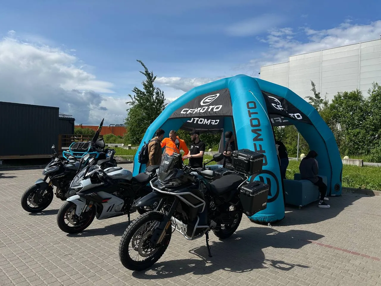 Презентация новинок 675NK и 675SR-R.