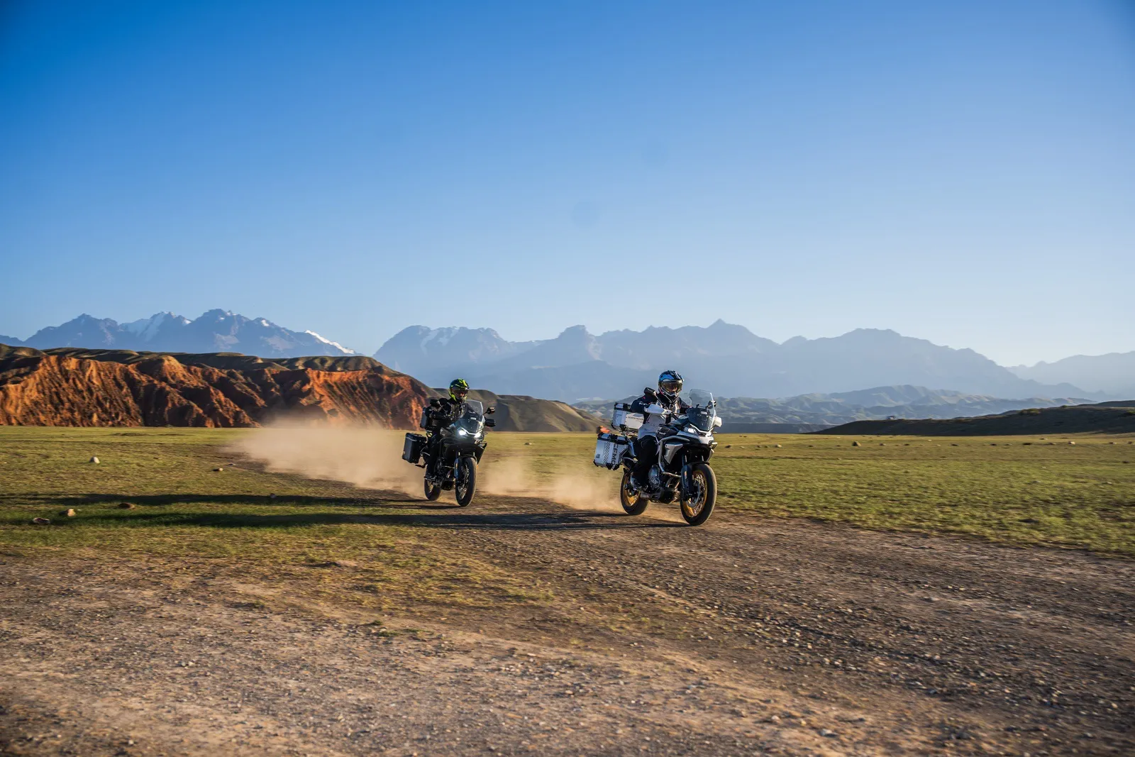 Представляем новинку CFMOTO 700MT Advanced!