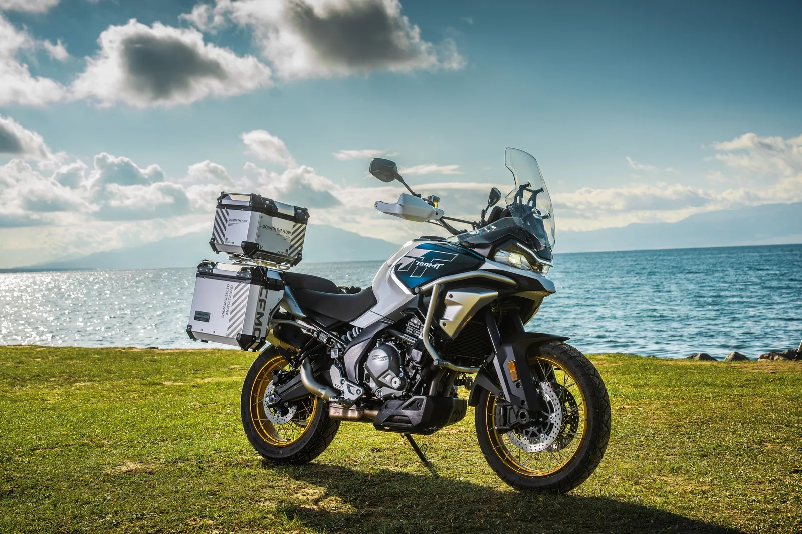 Представляем новинку CFMOTO 700MT Advanced!