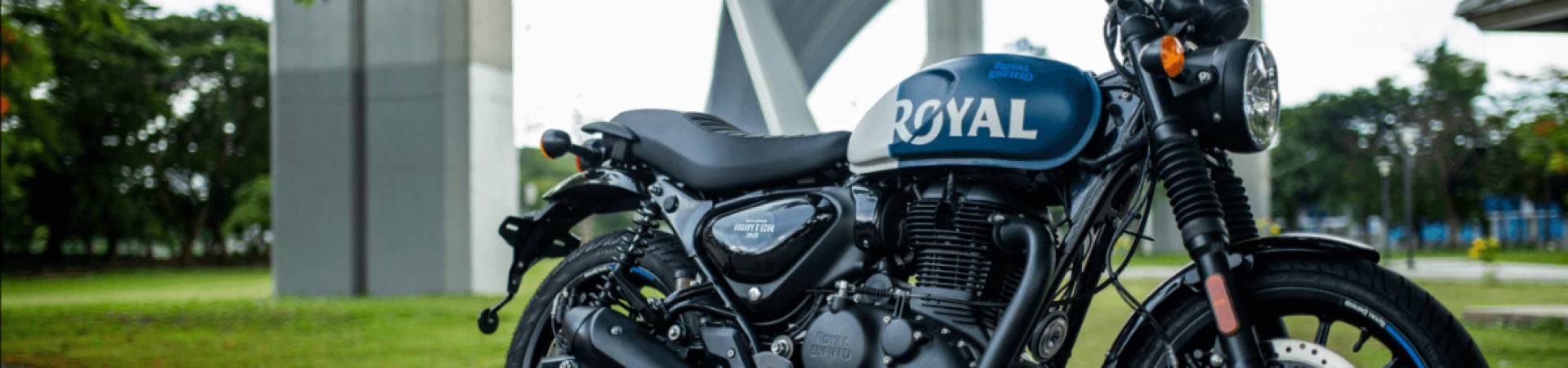 Дарим подарки при покупке мотоцикла Royal Enfield Больше объем - больше выгоды