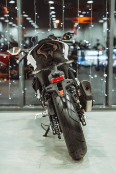 Мотоцикл CFMOTO 450SR (ABS) от Официального дилера в СПб. Звоните - рассчитаем cамый выгодный вариант! 
